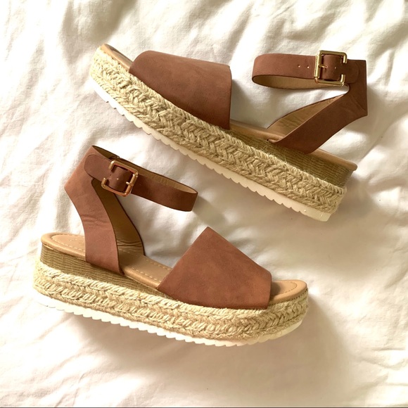 Luffymomo Shoes - Luffymomo Wedge Sandal size 9